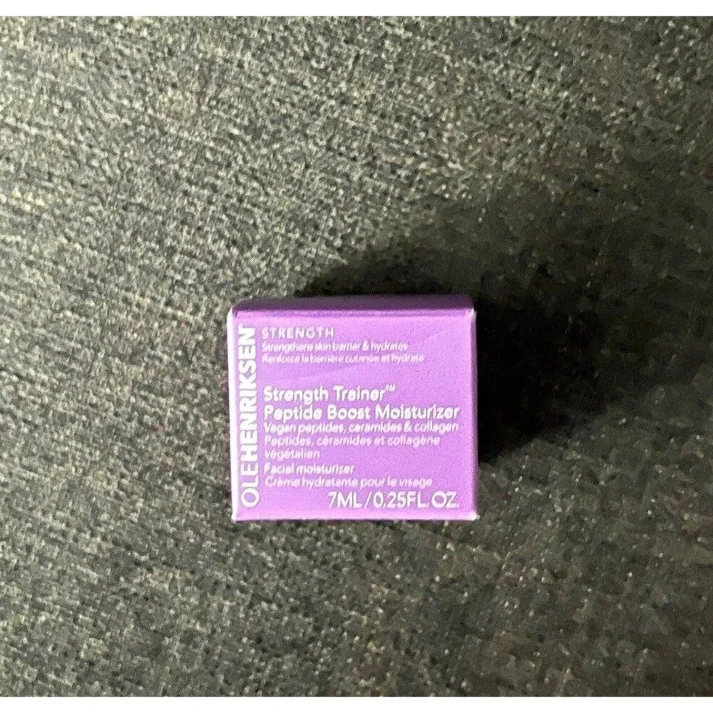 OLEHENRIKSEN Strength Trainer Peptide Moisturizer Face & Neck Vegan 0.25 fl oz
